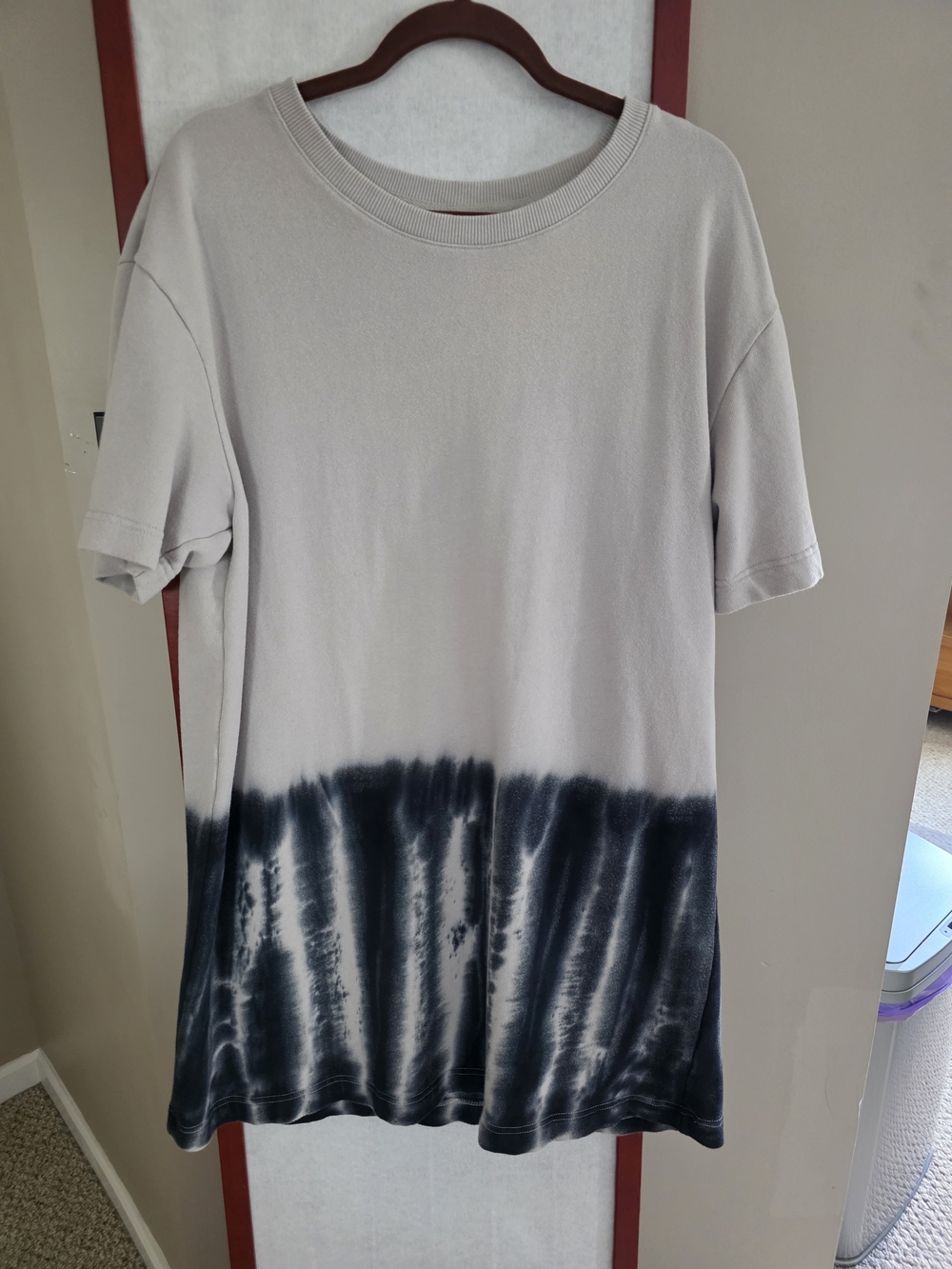 Zella Light Gray/ Black Crewneck Short Sleeve Sweater Dress